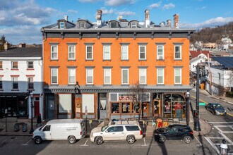 45-49 Main St in Tarrytown, NY - Foto de edificio - Building Photo