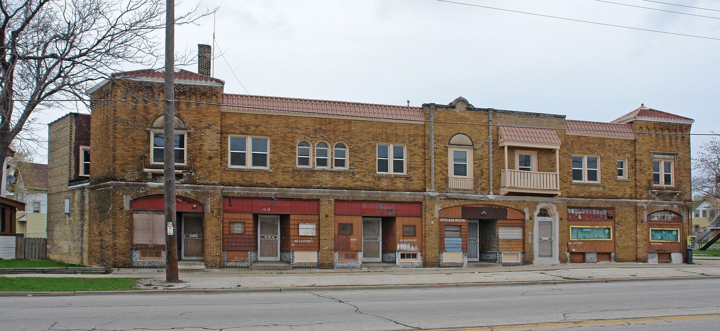 1306-1318 W Atkinson Ave in Milwaukee, WI - Building Photo