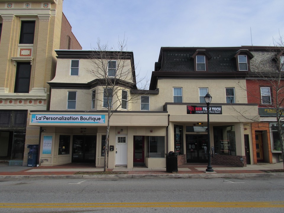 303-305 W Main St in Lansdale, PA - Building Photo