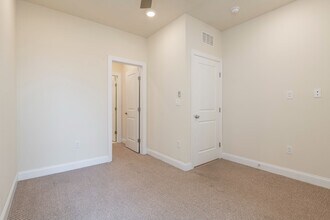 1825 N Bouvier St in Philadelphia, PA - Building Photo - Building Photo