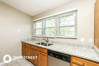 801 W Arizona Ave in DeLand, FL - Foto de edificio - Building Photo