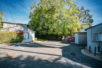 1443 E Maple St in Glendale, CA - Building Photo - Building Photo