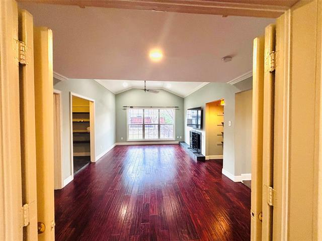 4902 W Mockingbird Ln in Dallas, TX - Building Photo - Building Photo