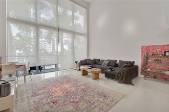 6000 Collins Ave, Unit # 507 in Miami Beach, FL - Building Photo - Building Photo