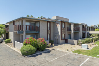 Scottsdale Park Place in Scottsdale, AZ - Building Photo - Primary Photo