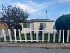 14604 Condon Ave in Lawndale, CA - Foto de edificio - Building Photo