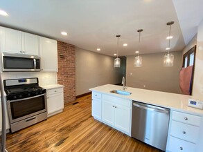 425 E Lane Ave-Unit -427 in Columbus, OH - Building Photo - Building Photo