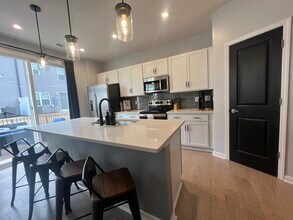 7002 Fairmile Run in Charlotte, NC - Building Photo - Building Photo