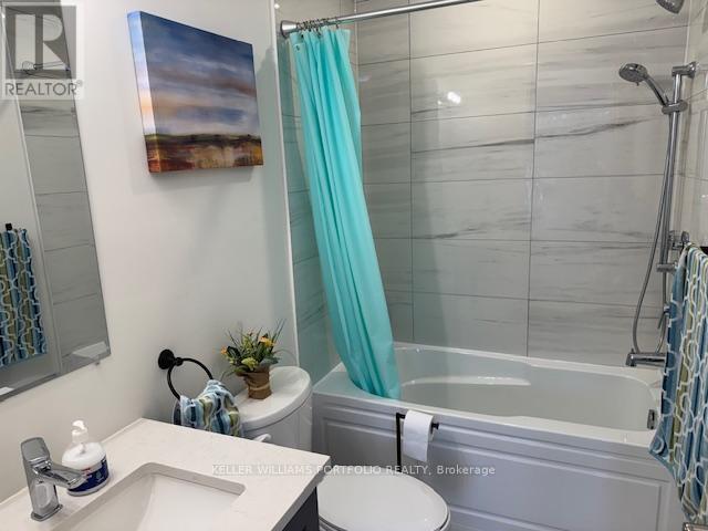 188 McRoberts Ave in Toronto, ON - Building Photo - Building Photo