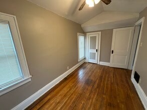 17 N Roys Ave, Unit 17 N. Roys Ave. in Columbus, OH - Foto de edificio - Building Photo