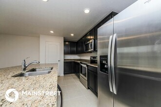 2418 Caspian Dr in Lakeland, FL - Building Photo - Building Photo