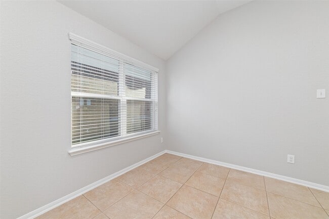 4922 Gingham Check Ct