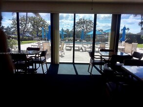 3545 S Ocean Blvd in South Palm Beach, FL - Foto de edificio - Building Photo