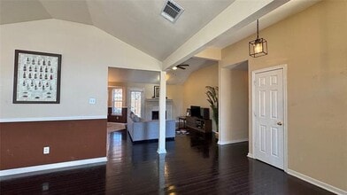 610 Brookside Dr in Cedar Hill, TX - Building Photo - Building Photo