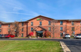 Furnished Studio-Rockford - State Street in Rockford, IL - Building Photo