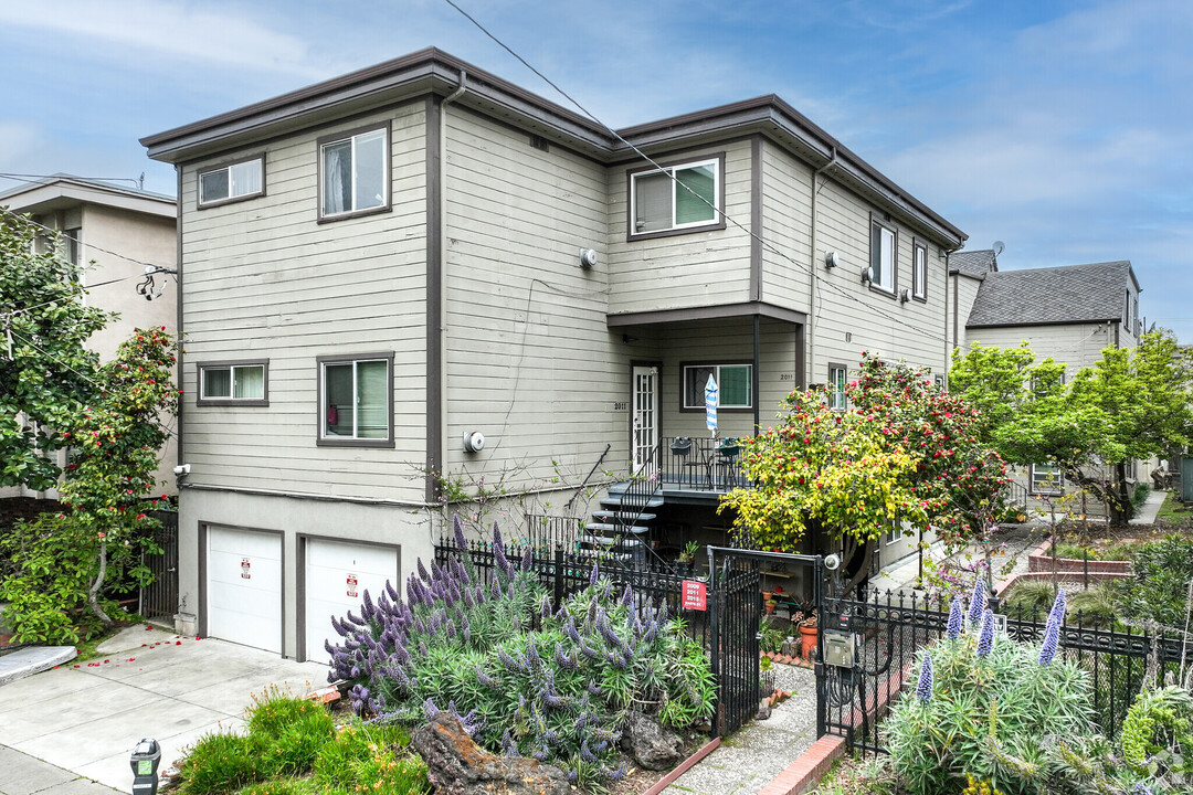 2009-2011 Haste St. in Berkeley, CA - Building Photo