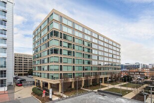 Waterfront Tower in Washington, DC - Building Photo