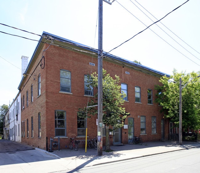 Brock Lofts in Toronto, ON - Building Photo - Primary Photo