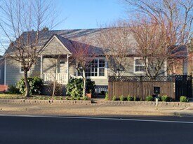 8385 SW Avery St, Unit 101 in Tualatin, OR - Building Photo