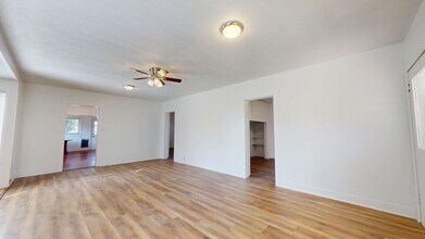 2560 Fowler Ave in Clovis, CA - Building Photo - Building Photo