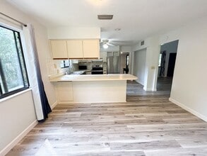 1824 SW 35th Ave in Gainesville, FL - Building Photo - Building Photo