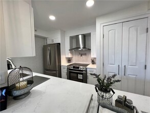 221 Beach 80th St in Queens, NY - Building Photo - Building Photo