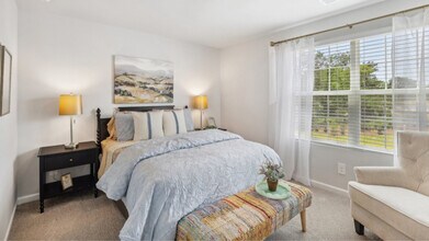 1004 Keyes Pl in Lebanon, TN - Foto de edificio - Building Photo