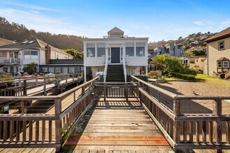 215 Bridgeway in Sausalito, CA - Building Photo - Building Photo