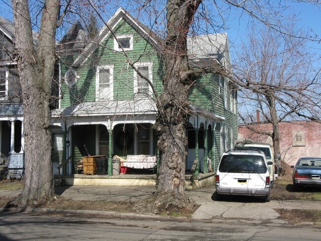 238 W 20th St, Unit 2nd floor