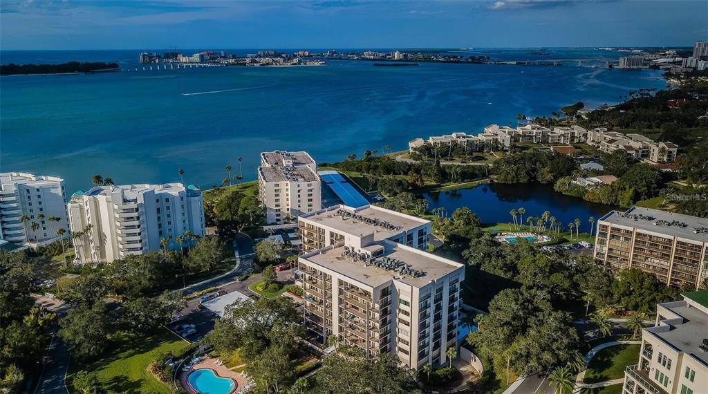 150 Belleview Blvd in Belleair, FL - Building Photo