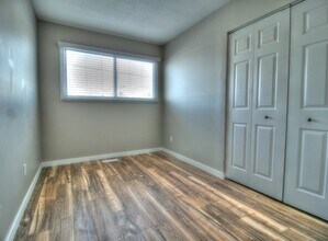 1703-142A 42a St in Vernon, BC - Building Photo - Building Photo