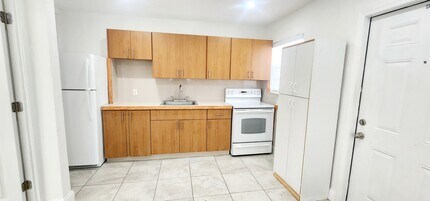 10420 SW 180th St in Miami, FL - Building Photo - Building Photo