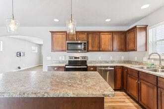 204 Sugar Maple Ln in Verona, WI - Building Photo - Building Photo