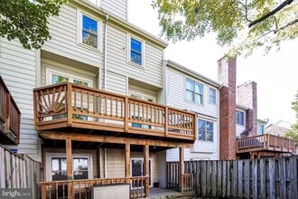 14015 Red River Dr in Centreville, VA - Building Photo - Building Photo