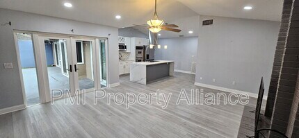 5015 Nassau Cir in Orlando, FL - Building Photo - Building Photo