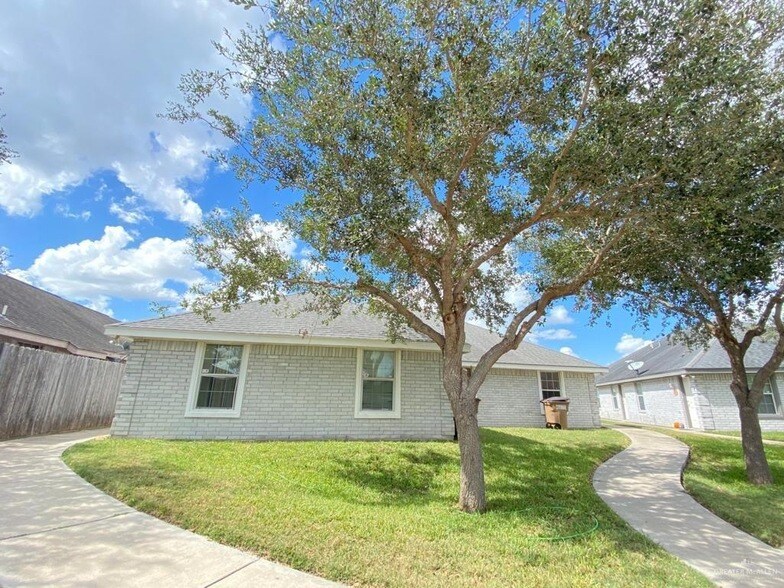 607 O Hare Dr, Unit 3 in Edinburg, TX - Building Photo