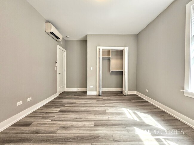 3941 N Janssen Ave in Chicago, IL - Building Photo - Building Photo