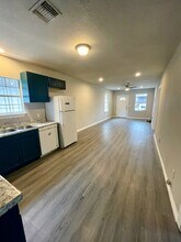 106 Mc Leod in San Antonio, TX - Building Photo - Building Photo