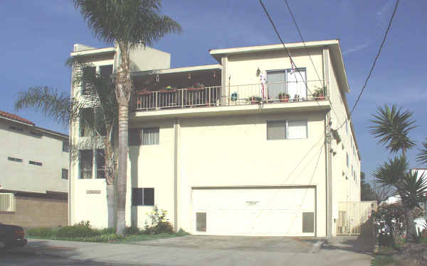 1543 261st St in Harbor City, CA - Foto de edificio