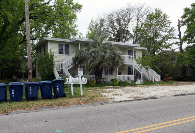 407 15th Ave S in Myrtle Beach, SC - Building Photo - Building Photo