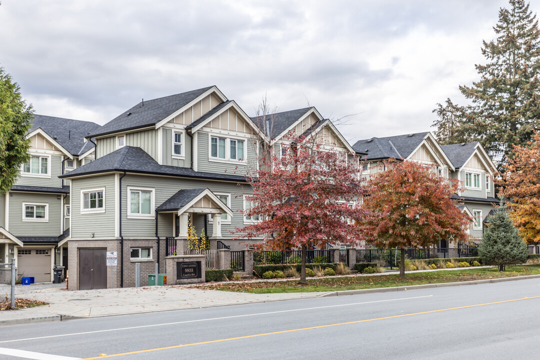 Casa living in Richmond, BC - Building Photo