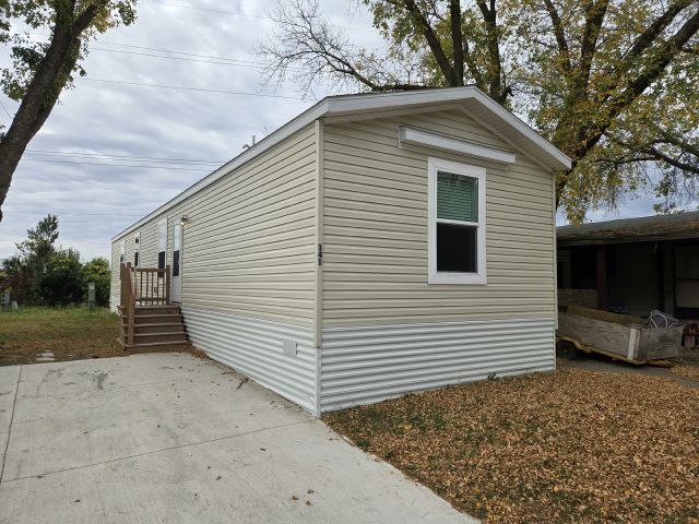 property at 141 Lynn Ln