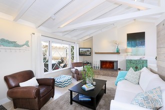 125 Cypress Dr in Laguna Beach, CA - Building Photo - Building Photo