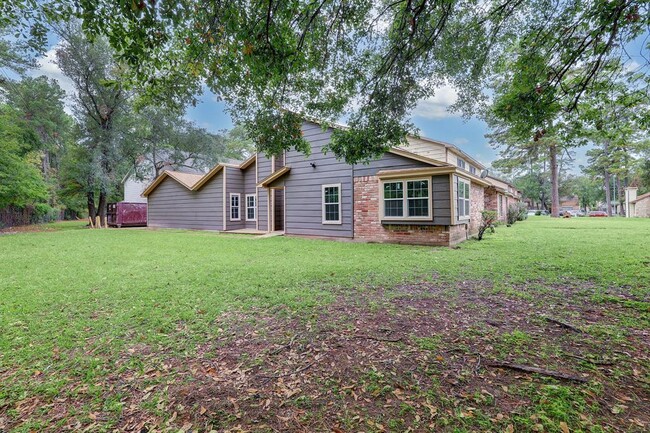 12282 Wild Pine Dr in Houston, TX - Building Photo - Building Photo