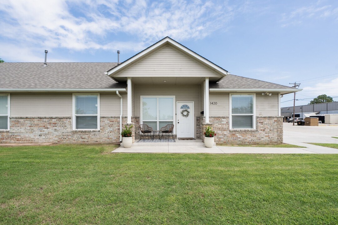 1420 George Ave in Norman, OK - Building Photo