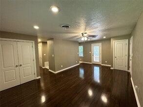 35 Gore Ln in Bella Vista, AR - Foto de edificio - Building Photo