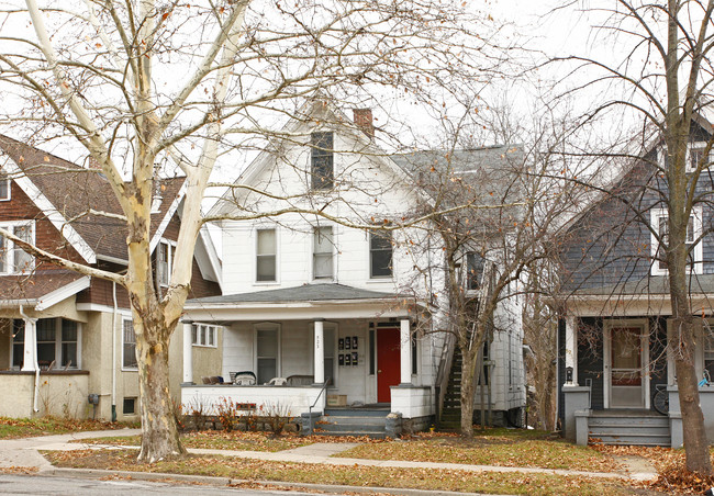 523 N Main St in Ann Arbor, MI - Building Photo - Building Photo