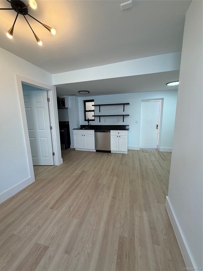 119 W 227th St in New York, NY - Building Photo - Building Photo