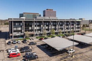 Arbor Lofts in Southfield, MI - Building Photo