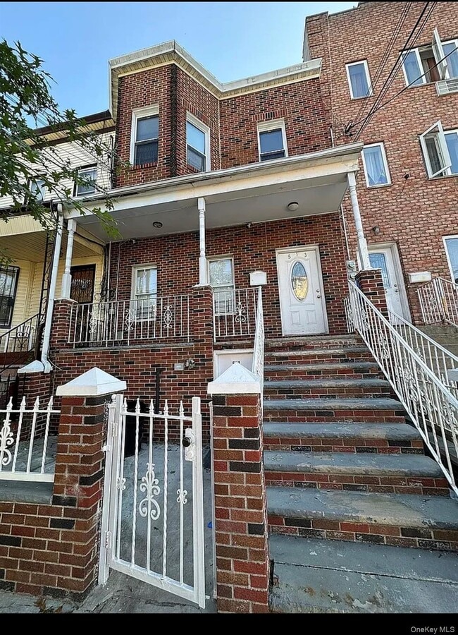 513 Chestnut St